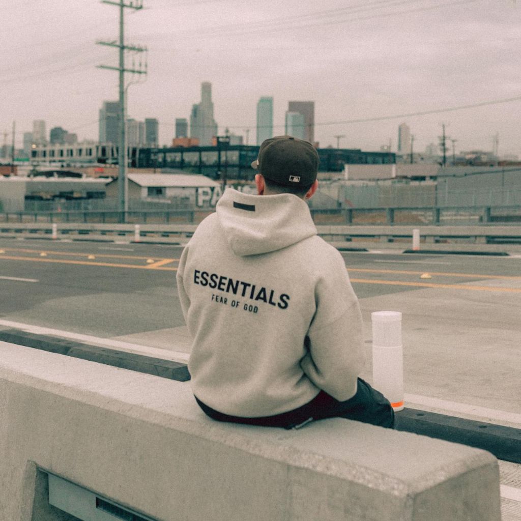 FOG ESSENTIALS popular HOODIE