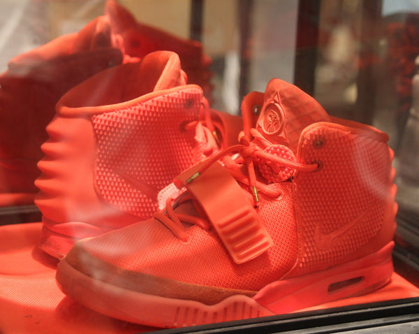 How To Spot Fake Nike Air Yeezy 2 Red October