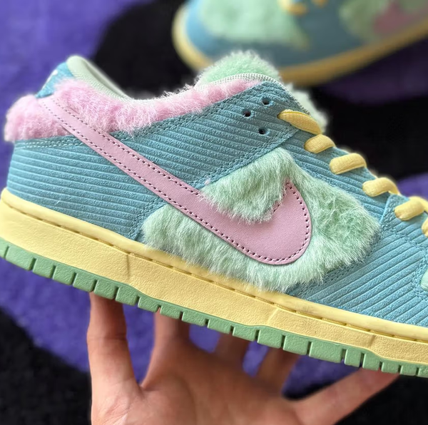 How to Spot Fake Verdy x Nike SB Dunk Low Visty Sneakers